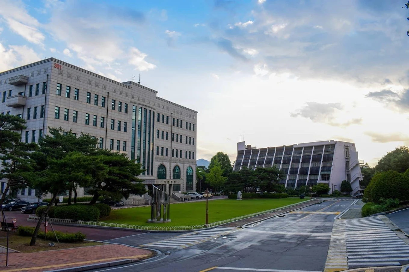 Trường Đại học Quốc gia Kangwon Hàn Quốc Trường Đại Học Quốc Gia Kangwon Hàn Quốc